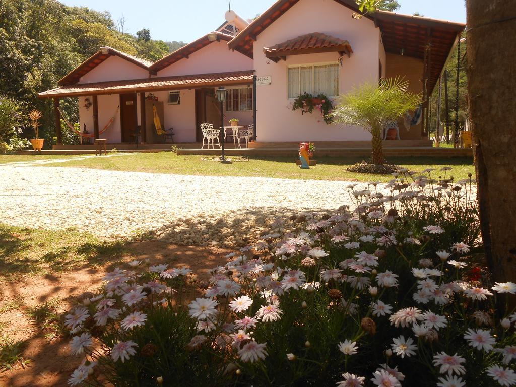 Pousada Andarilhos De Luz Cunha Exterior photo